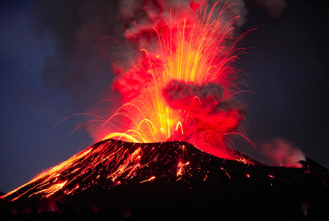 Эксплозия вулкана